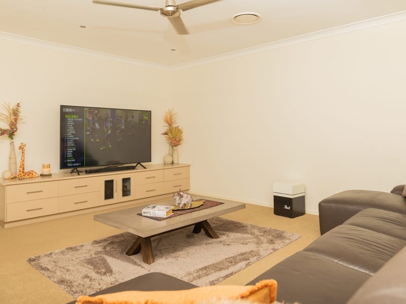 Large modern four-bedroom family home 9