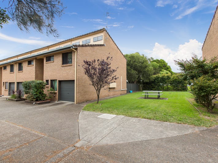 Lifestyle at the Bay – Walk to Lake & Shops