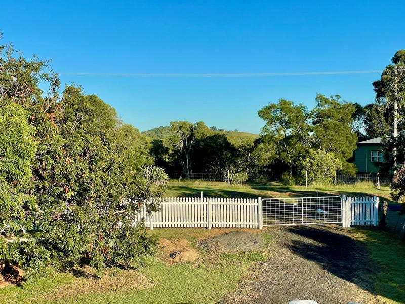 TREE CHANGE with magnificent views 29