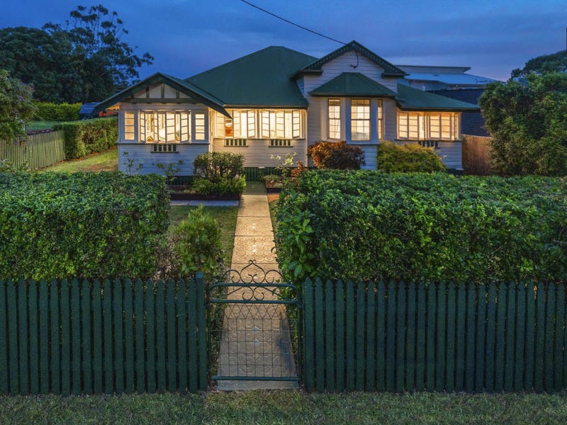 Brisbane beachside Queenslander