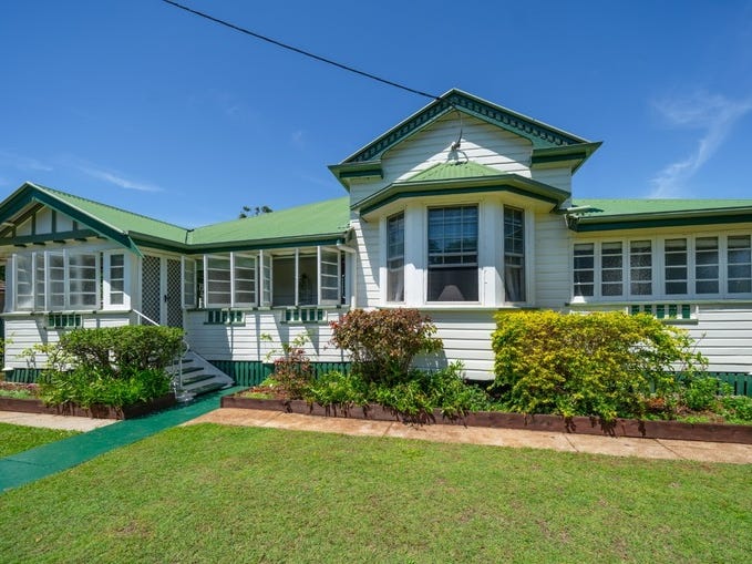 Brisbane beachside Queenslander 3