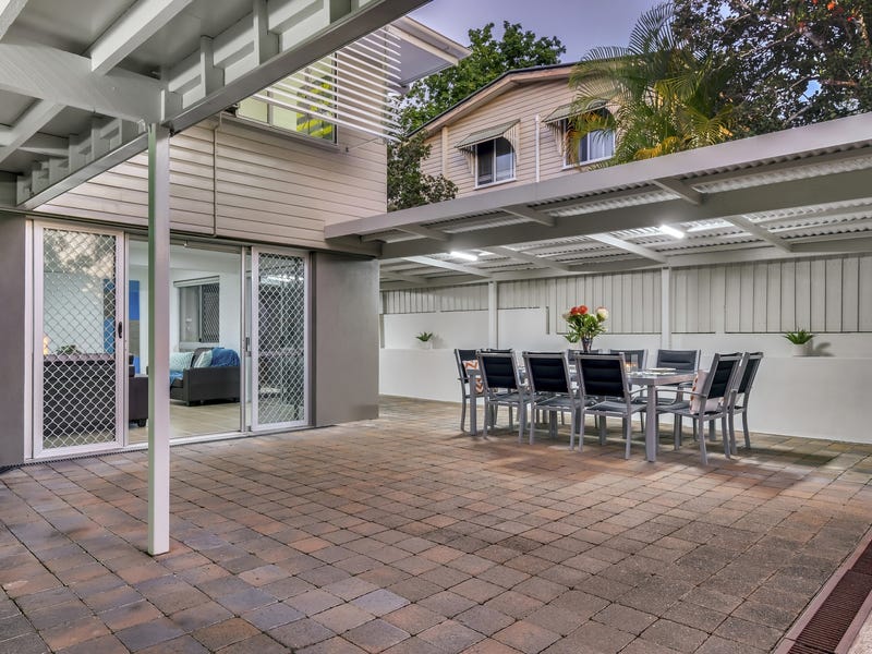 Unique and Spacious Family Home 16