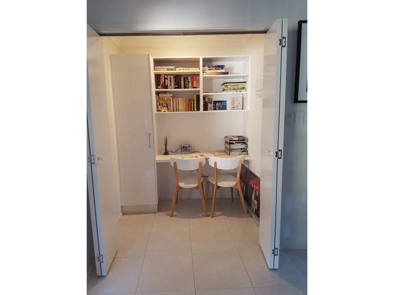 Free Standing House in 50 11