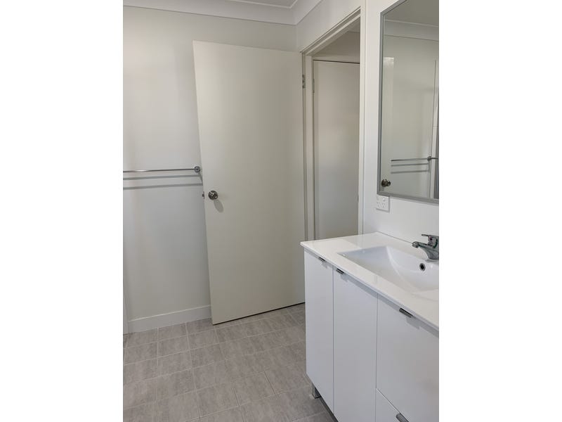 Free Standing House in 50 18