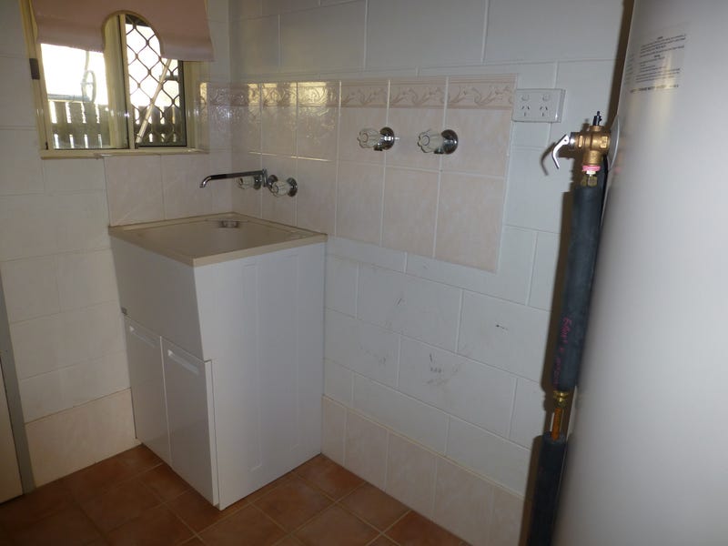 Duplex – 2×3 bedroom units 10