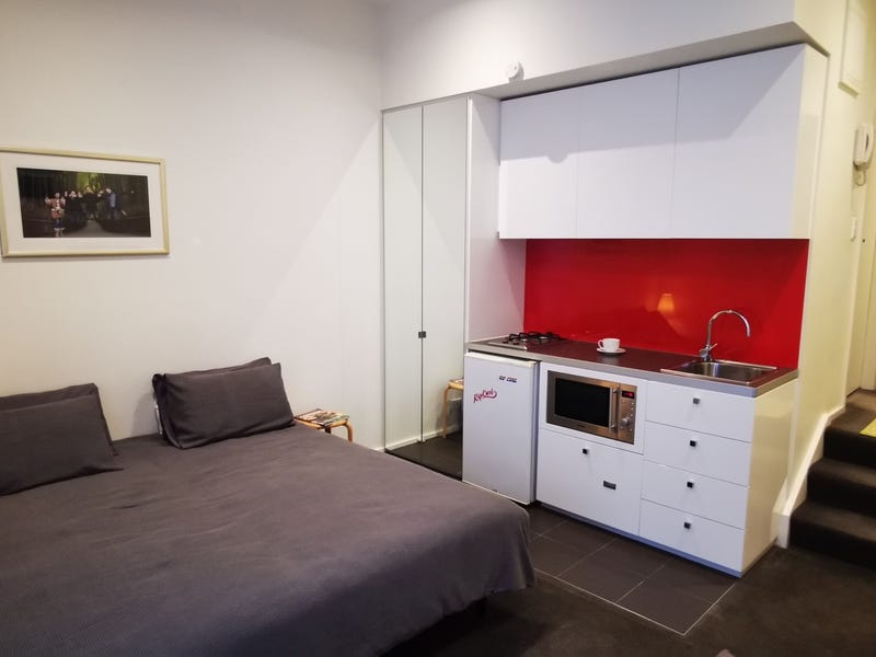 Stunning Melbourne Studio  for 7