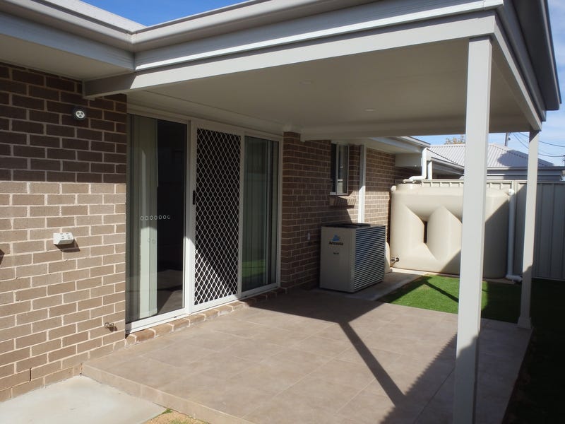 Recently built modern unit offers 20