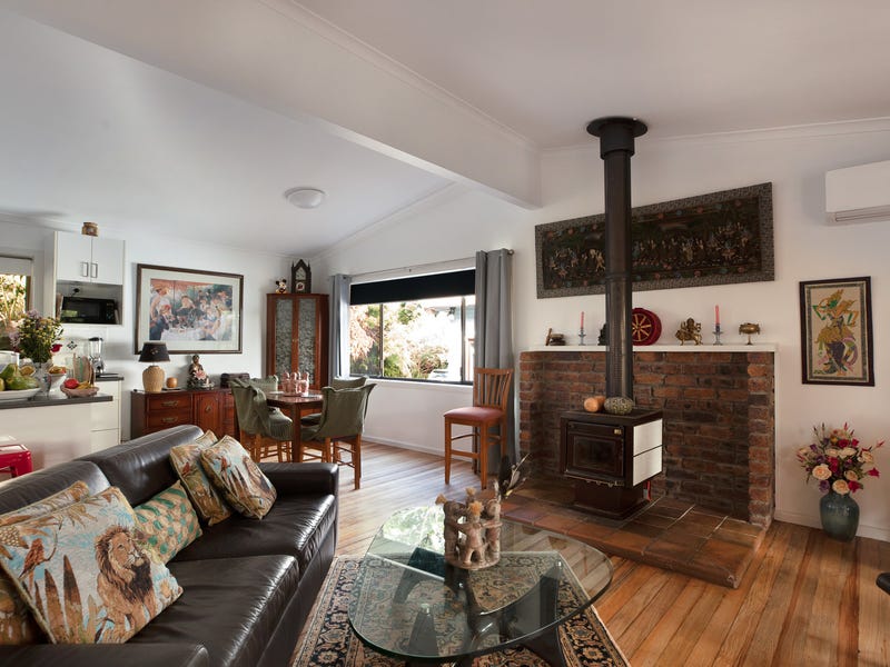 PRIVACY, VIEWS, SURROUNDED BY NATURE, 9
