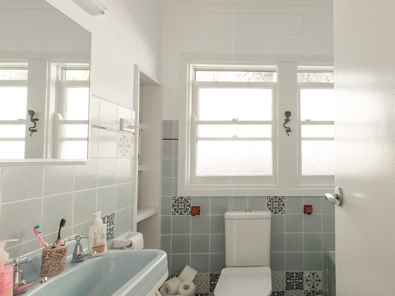 PRIVACY, VIEWS, SURROUNDED BY NATURE, 21