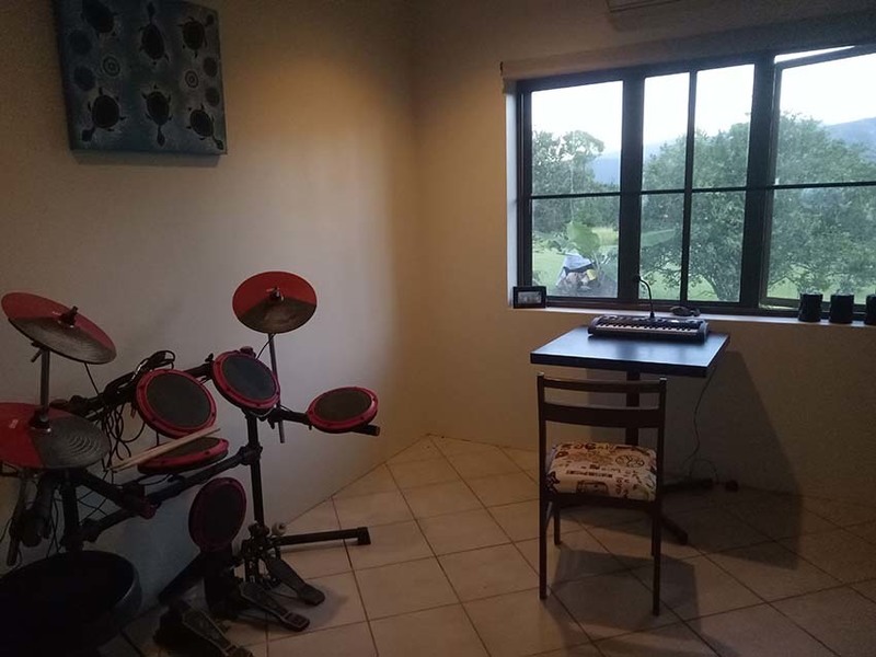 Solid family home, with good 17