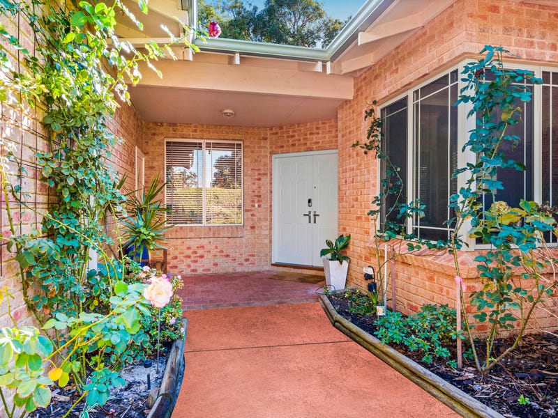 HILLSIDE RETREAT AND ENTERTAINER’S DELIGHT! 4