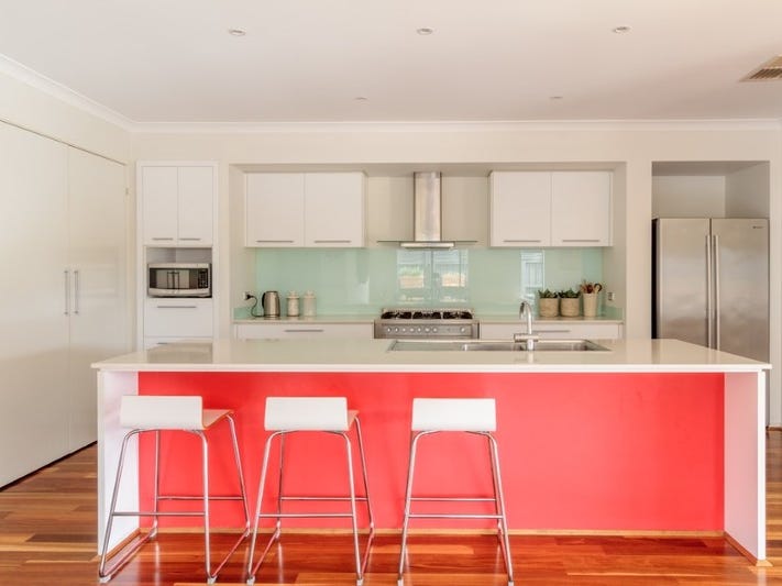 Immaculate living in Alamanda College 3