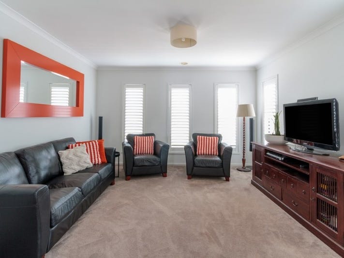 Immaculate living in Alamanda College 6