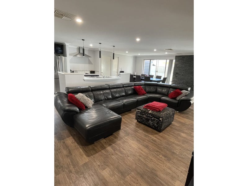 4×2 family home with huge 8