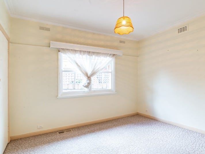 For Sale  3 Bed 6