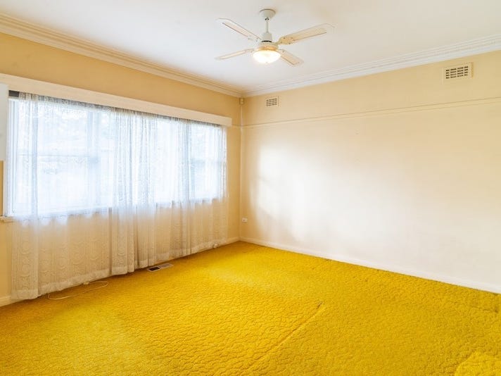 For Sale  3 Bed 7