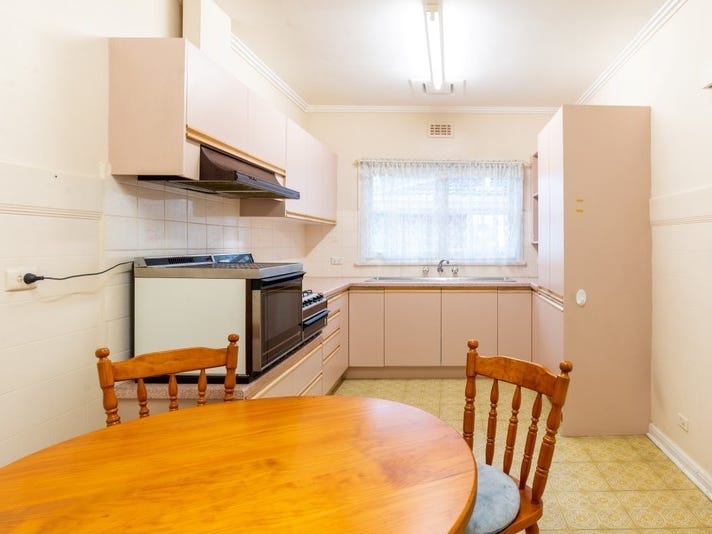 For Sale  3 Bed 26