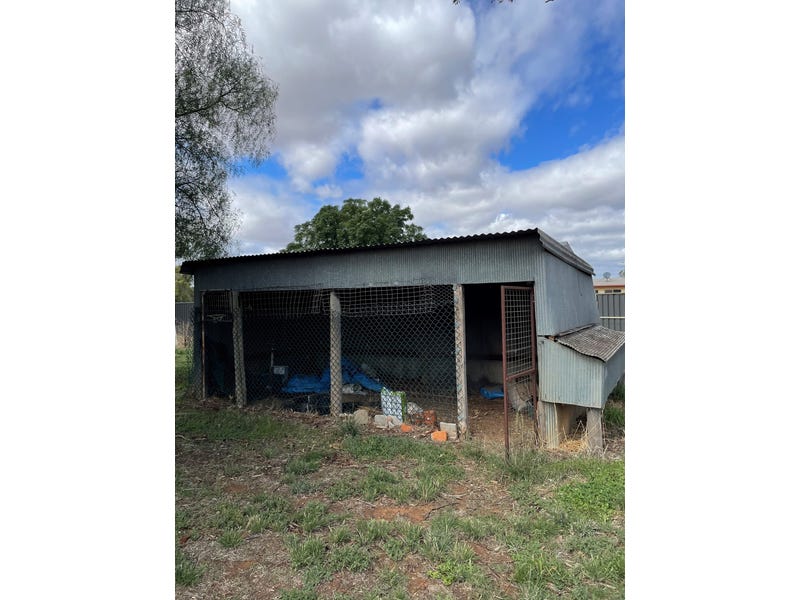 House on an Acre 25