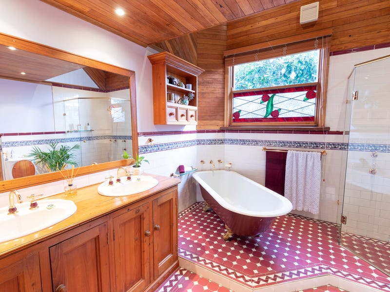 One of a kind home 14