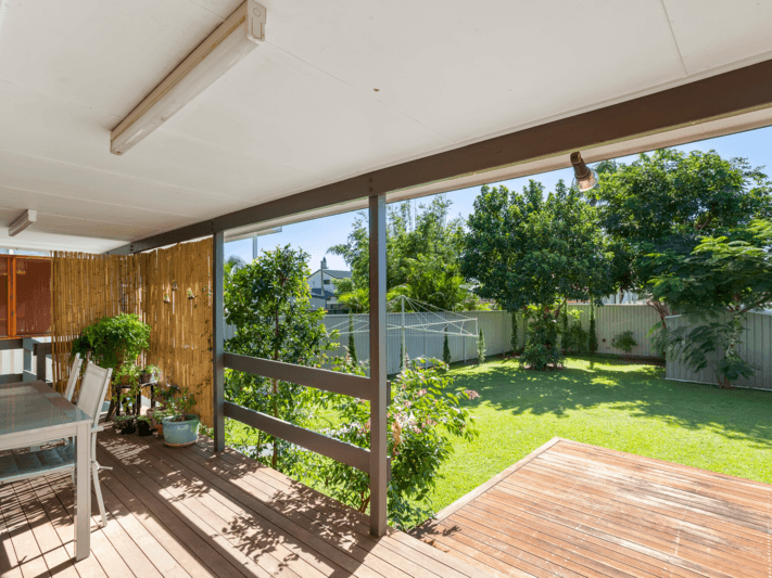 Modern relaxed living close to 4