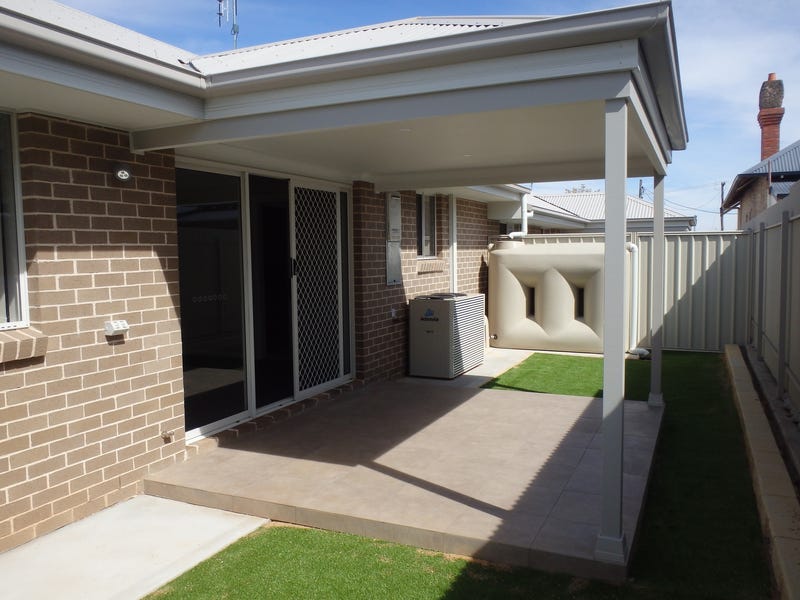Recently built modern unit offers 19
