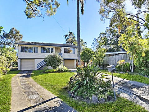 Beautiful family home in a lovely neighbourhood.