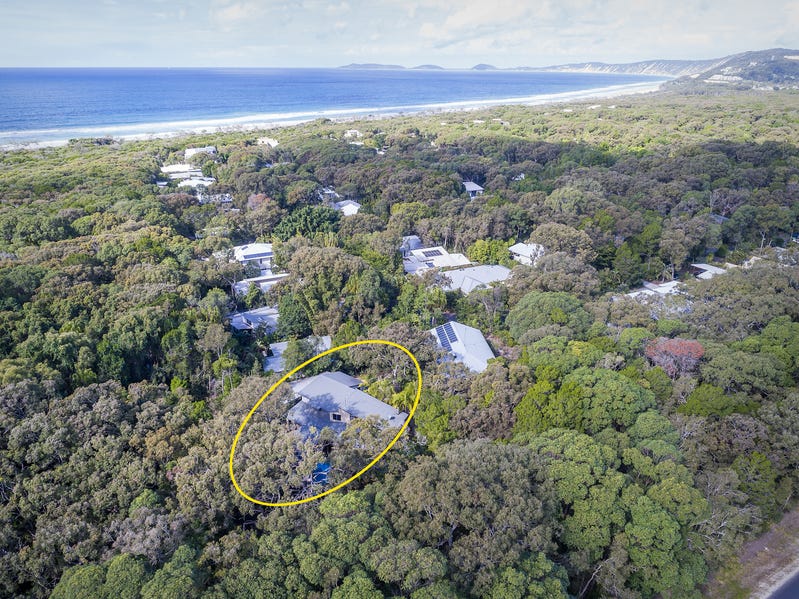 Beach Holiday House with Dual 4