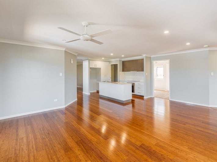 Lovely four bedroom home in 10