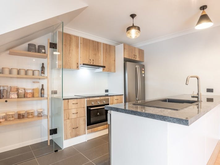 The best quality townhouse around the area