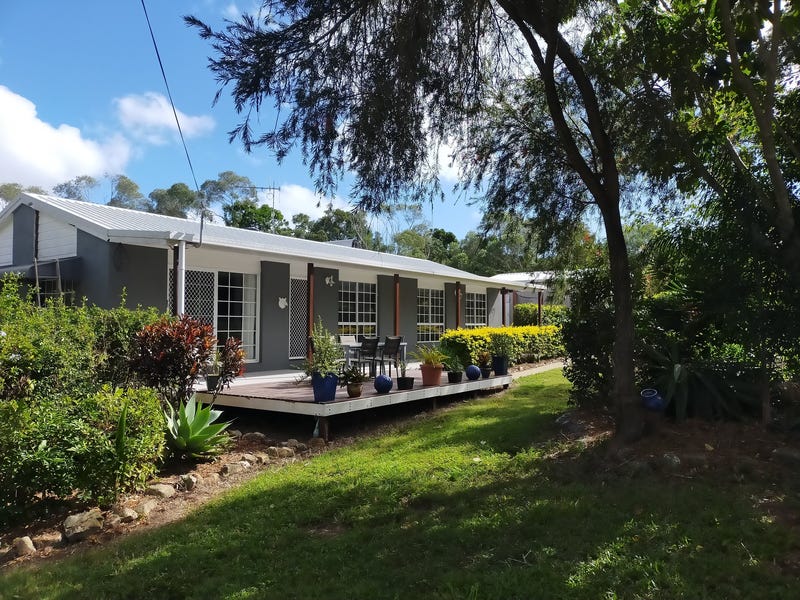 4 Bed home on 5 acre nature property