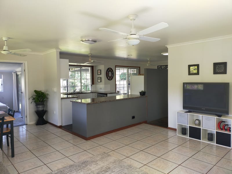 4 Bed home on 5 9