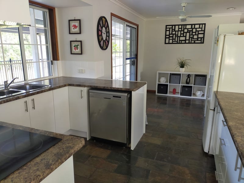 4 Bed home on 5 13