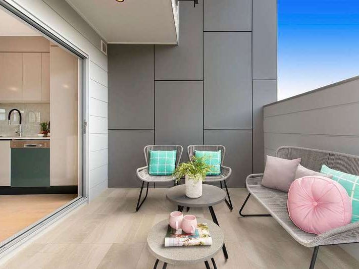 Massive 200m2  Luxurious Terrace 4