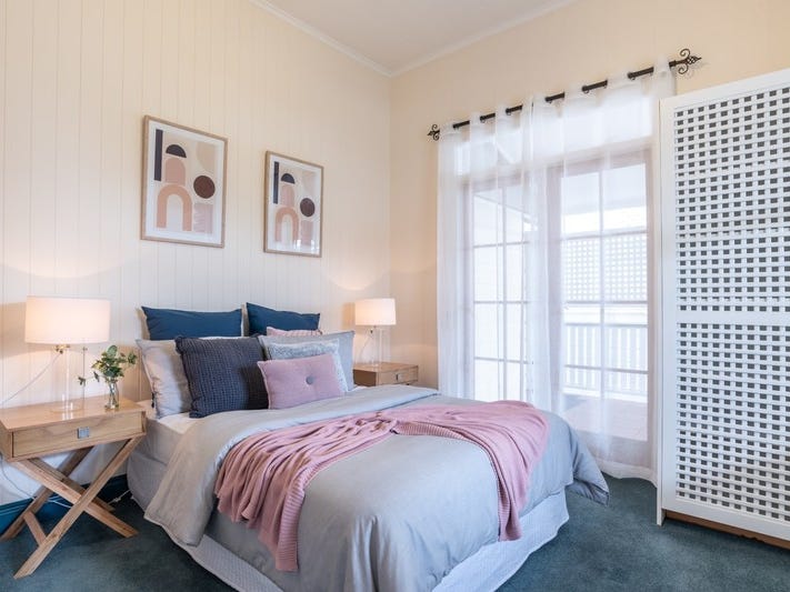 SELLING – 37 Annie St 12