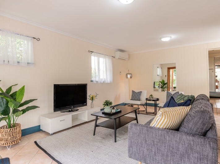 SELLING – 37 Annie St 19