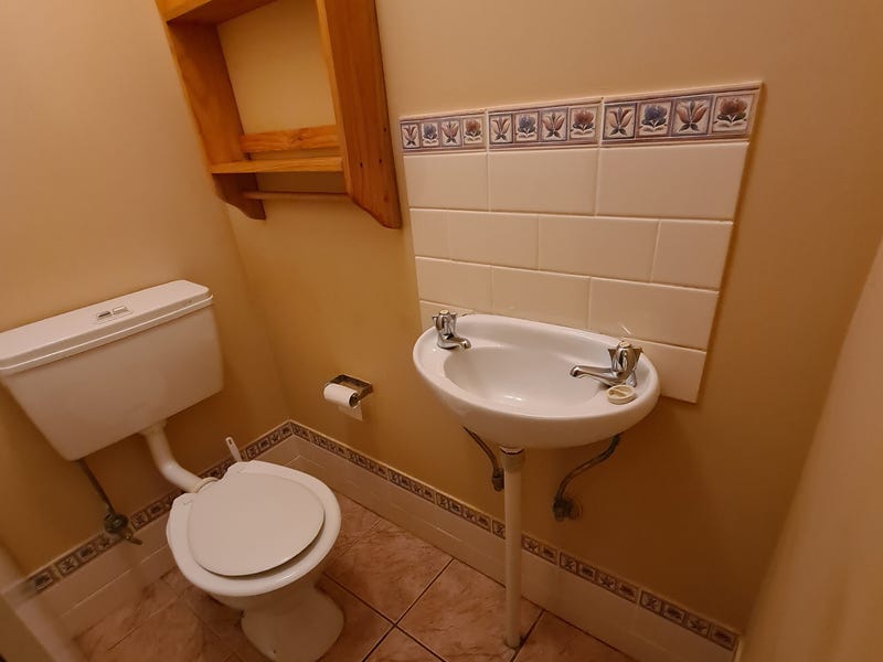Ideally located with views 6