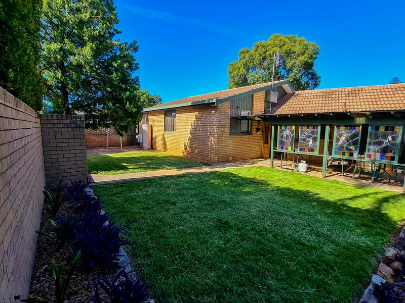 Ideally located with views 8