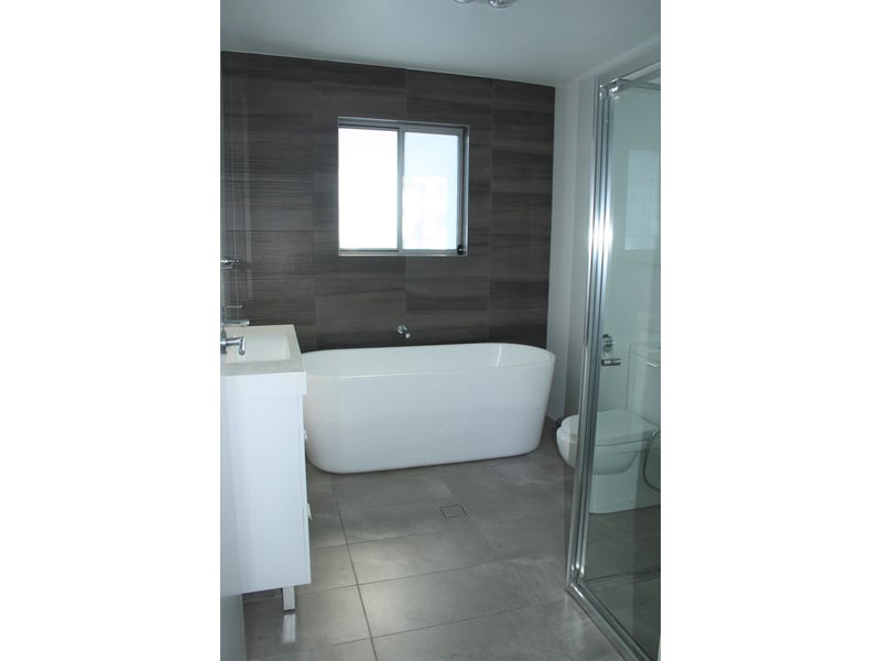 Impressive Quality 5 Bedroom Duplex 6
