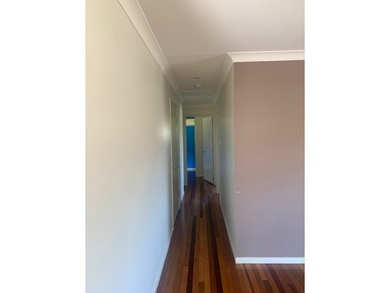 Offers over $549 000 considered 6