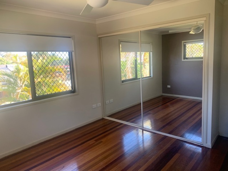Offers over $549 000 considered 23