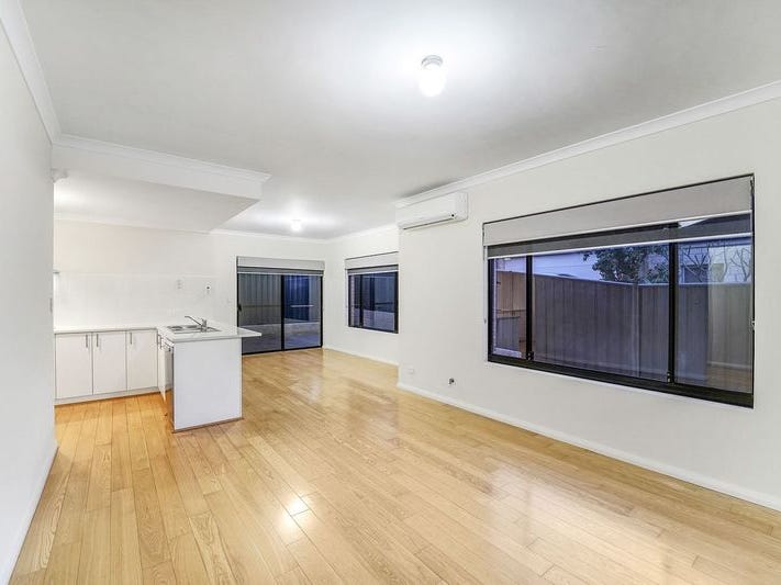 Contemporary Townhouse 5