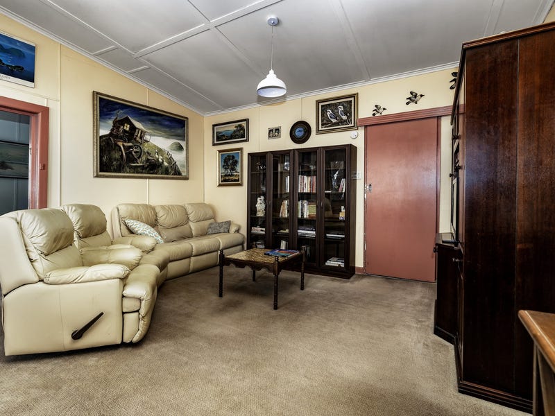Under Contract 11