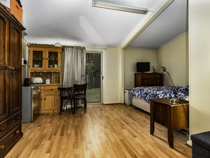 Under Contract 18