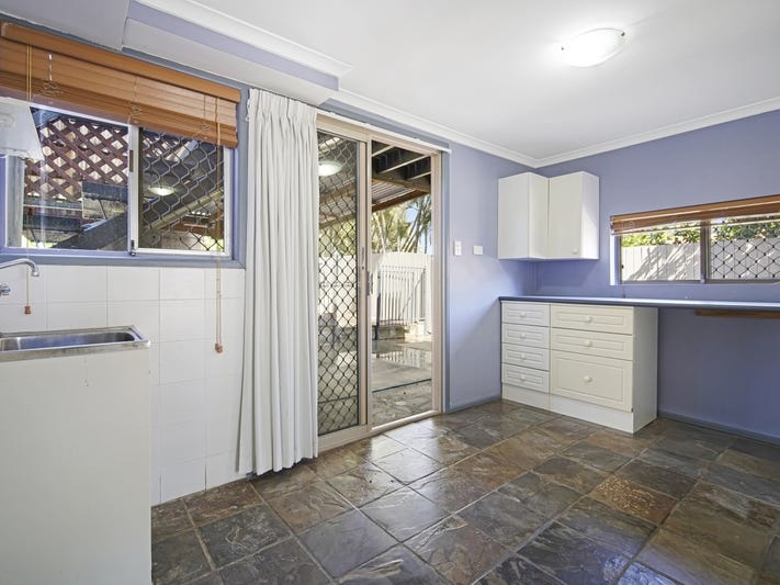 “3 Bedroom House Ashmore – 3