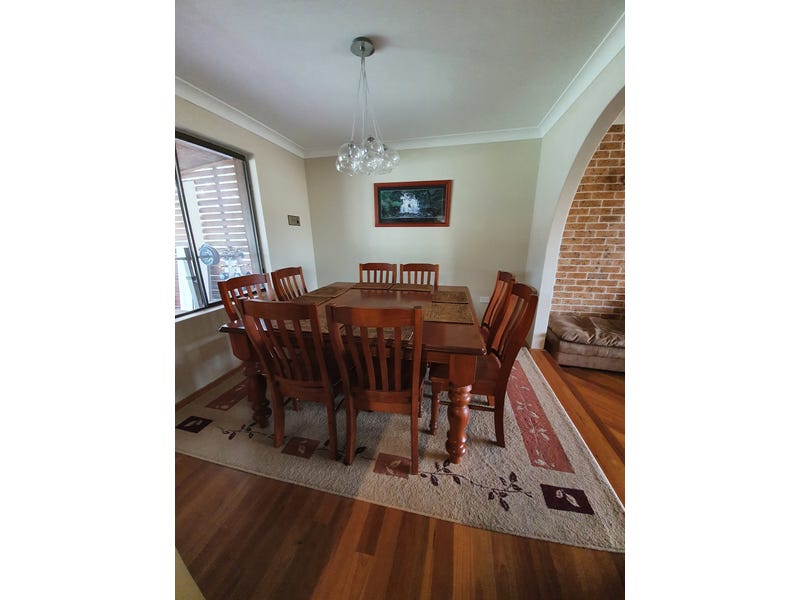 Executive Family Home on 1012m2 5