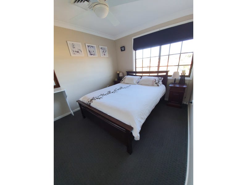 Executive Family Home on 1012m2 15