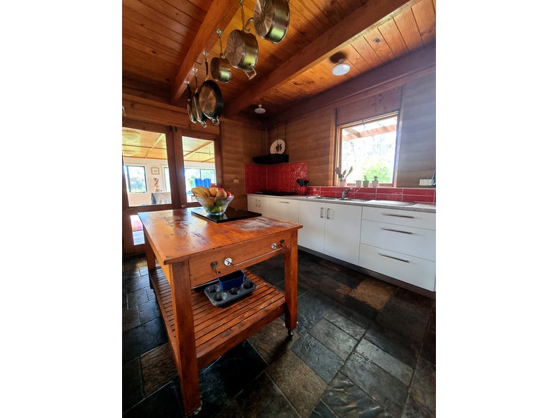 Quality Family home set on 12