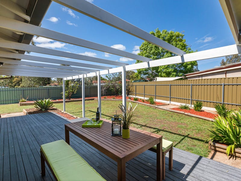 UNDER CONTRACT! 8