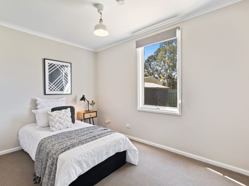 UNDER CONTRACT! 12