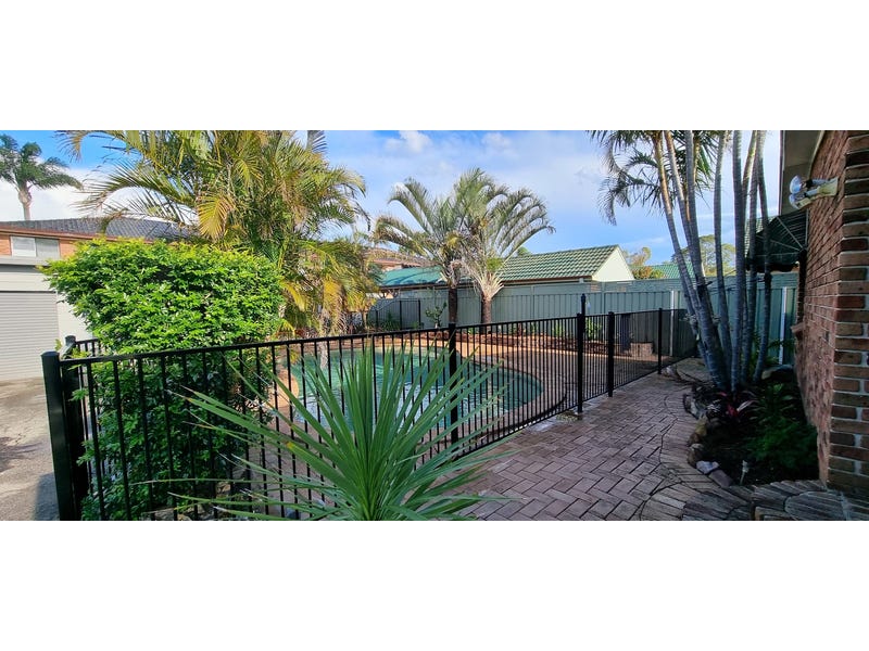 Enjoy a relaxed lakeside lifestyle 5